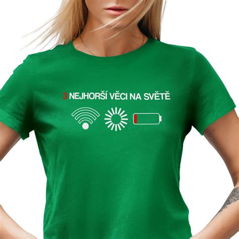Detail rodinného trička s personalizovanou potlačou.