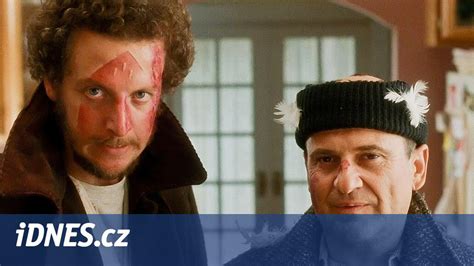 Fotografia ikonického domu z filmu Sám doma