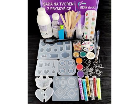 nástroje a materiály na výrobu venca