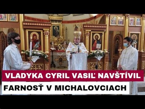 Fotografia slávnostného sprievodu okolo gréckokatolíckeho chrámu na Svetlý pondelok