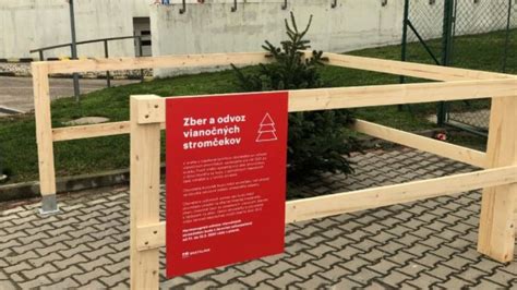 Schéma rôznych tvarov a konštrukcií drevených vianočných stromčekov