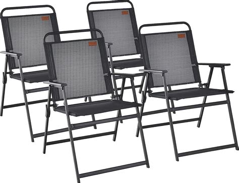 praktické-skladacie-stoličky-na-svadbu-v-prírode