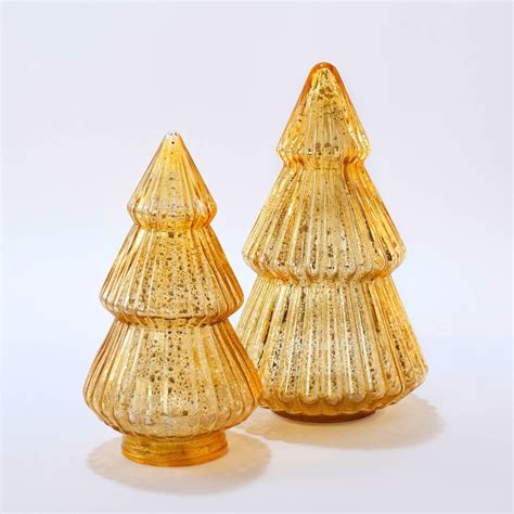 Náčrt správne pripravenej výsadbovej misy pre stromček