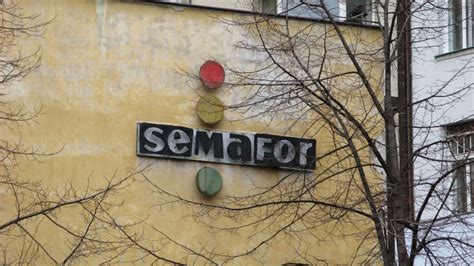 Logo divadla Semafor