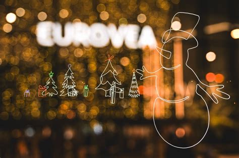 Vianočná výzdoba a svetelné inštalácie v Eurovea pri Dunaji
