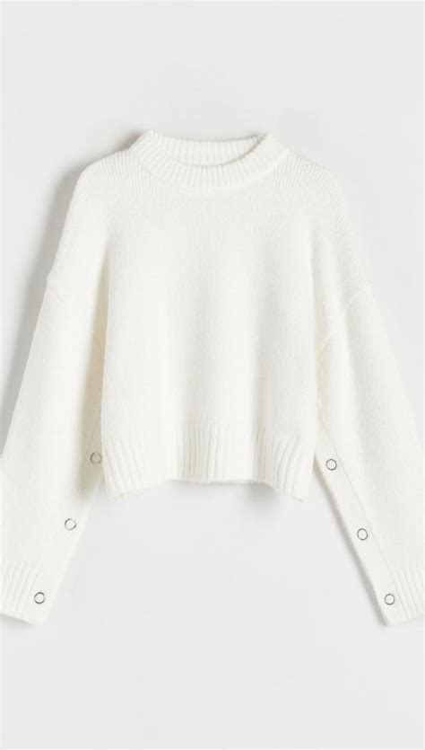 Dámsky biely sveter v rôznych štýloch