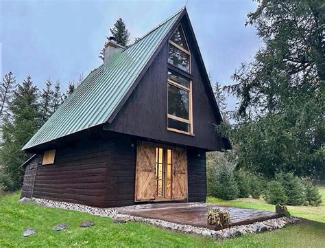 architektonicky zaujímavý exteriér hotela Pod Zeleným dubom