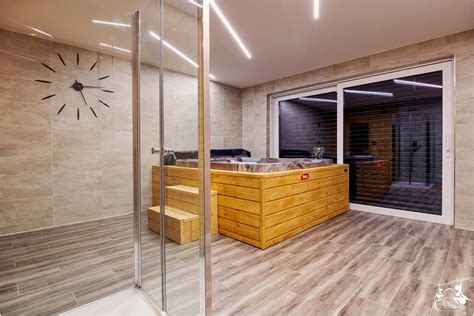 vizualizácia wellness centra s parnou saunou, fínskou saunou a vírivkou