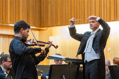 Dirigent Ondrej Olos