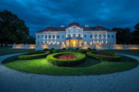 Kaštieľ alebo zámok v blízkosti Bratislavy pre svadbu