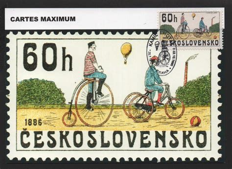 Detail starobylej pohľadnice s historickou známkou a pečiatkou z roku 1920