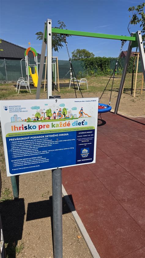 Schéma umiestnenia fitparku v blízkosti detského ihriska v obci Slovinky