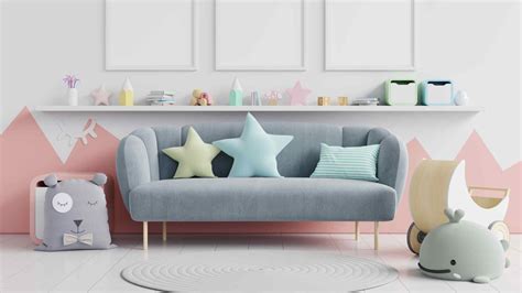 Ilustrácia detskej izby s drevenými hračkami a personalizovanou knihou