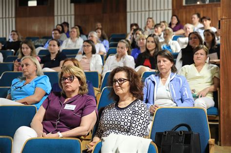 Schéma organizácie dermatovenerologickej kliniky s vyznačenými špecializovanými ambulanciami