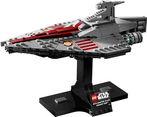 LEGO Star Wars hviezdna loď s otvorenými panelmi ukazujúcimi interiér
