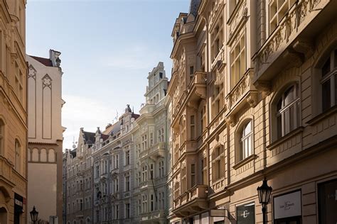 Exteriér Hotela DAM s modernou architektúrou