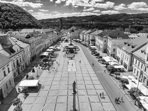 Fotografia Stanislava Mičeva, riaditeľa Múzea Slovenského národného povstania v Banskej Bystrici.
