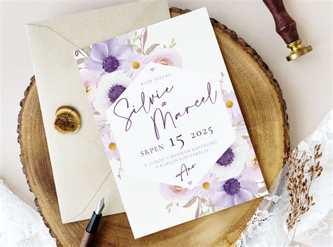 ukážka rôznych štýlov svadobných oznámení s fialovými motívmi