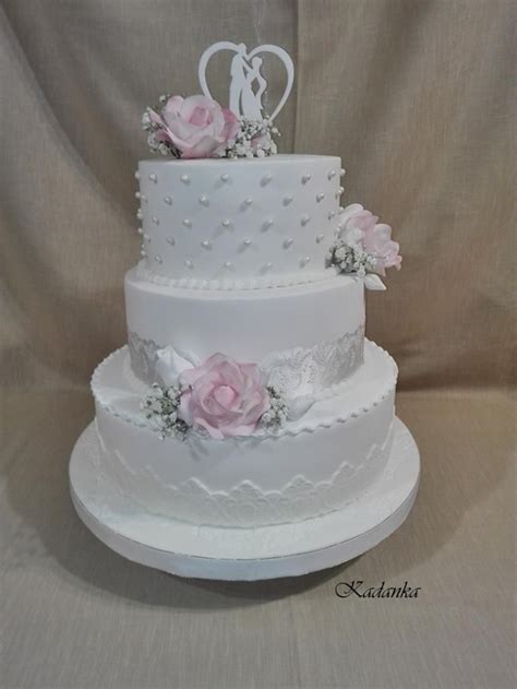 Elegantná svadobná torta