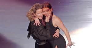 Marina Anisina a Gwendal Peizerat počas ich krasokorčuliarskeho vystúpenia