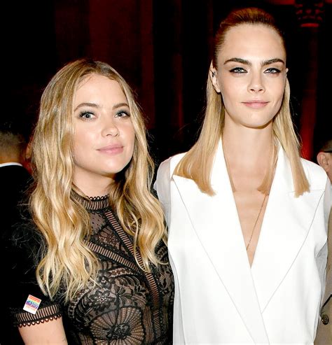 Fotografia Cary Delevingne a Ashley Benson