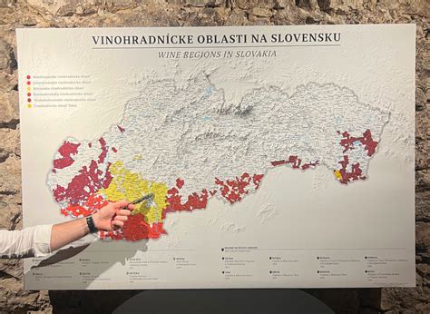 Infografika tradičných slovenských štedrovečerných chodov podľa regiónov
