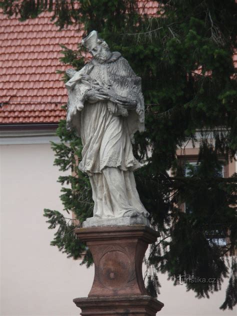 maľba sv. Jána Nepomuckého na oltári vo Finticiach