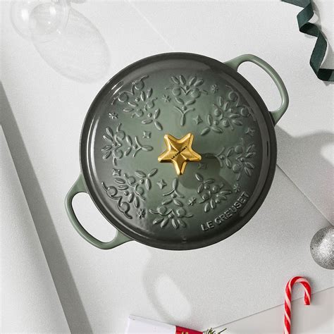 Liatinový vianočný hrniec Noel od Le Creuset