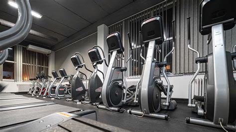 Fotografia moderných kardio strojov v ŠRC FITNESS.