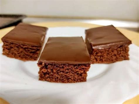 Hrnčekový perník s džemom a orechmi