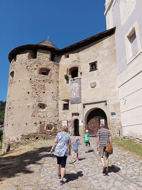 Detail drevenej postavičky baníka v Betleheme Banská Štiavnica