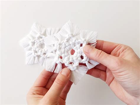 Detailná schéma výroby macrame vianočnej vločky krok za krokom