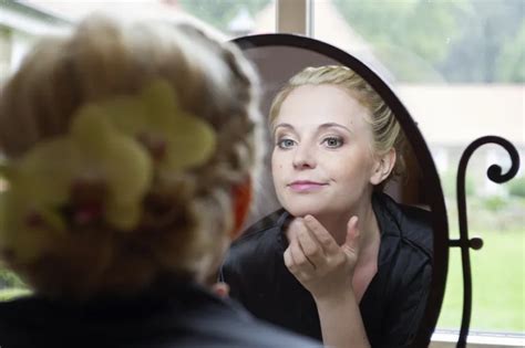 Ilustračná fotografia páru pripraveného na svadbu