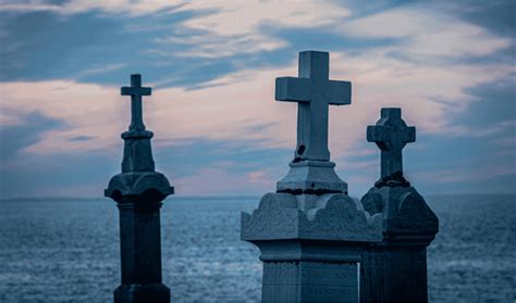 Ilustrácia kostola alebo symbolov kresťanstva