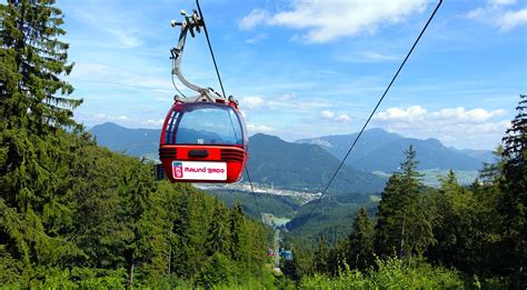 Moderná kabínková lanovka v stredisku Malinô Brdo