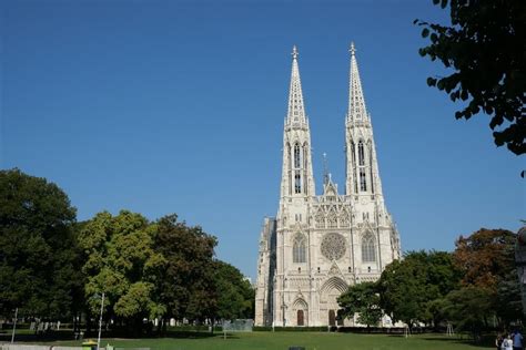 Zásnuby vo Viedni v zasneženom prostredí