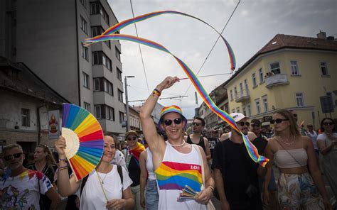 Ilustračné foto: Dúhový Pride v Bratislave alebo symbolické svadby
