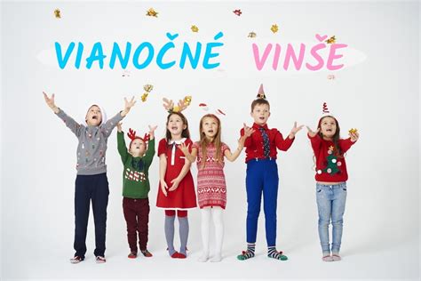 fotografia detí recitujúcich vianočné vinše