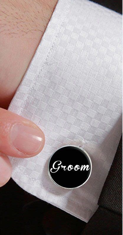 Infografika: Správne zladenie doplnkov ženícha (kravata, manžetové gombíky, opasok, topánky)