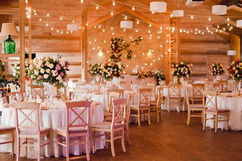 Svadba v stodole Lubianka s výzdobou