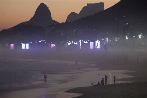 Foto: Oslavy Silvestra na pláži Copacabana v Rio de Janeiro