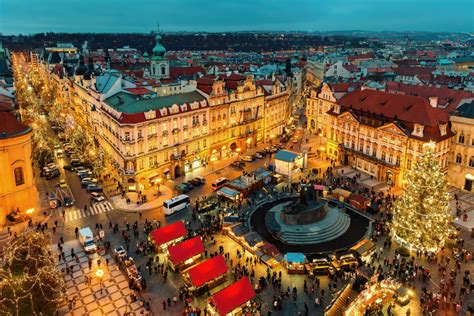 Schéma rozloženia vianočných trhov v centre Prahy s vyznačenými hlavnými pamiatkami