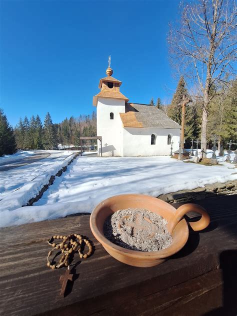 Schéma pôstneho obdobia: Popolcová streda ako začiatok 40-dňovej duchovnej prípravy na Veľkú noc.