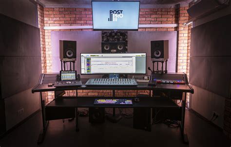 fotografia zvukovej réžie alebo nahrávacieho štúdia