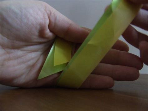 Fotografický návod na výrobu mini mašle pomocou vidličky