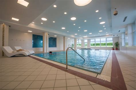 Wellness centrum s bazénom a saunami v Alexandra Wellness Hoteli