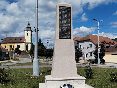 Fotografia pamätníka obetiam havárii lietadla počas SNP v Gemerskej Polome