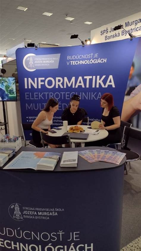 Fotografia z vernisáže výstavy Jozefa Murgaša