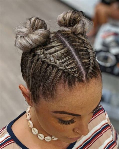 Príklad Braided Bun účesu