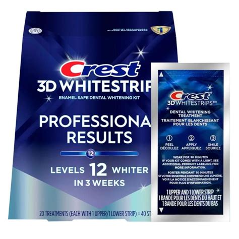 Rozstrihovanie papierového stromčeka na pásiky pre 3D efekt